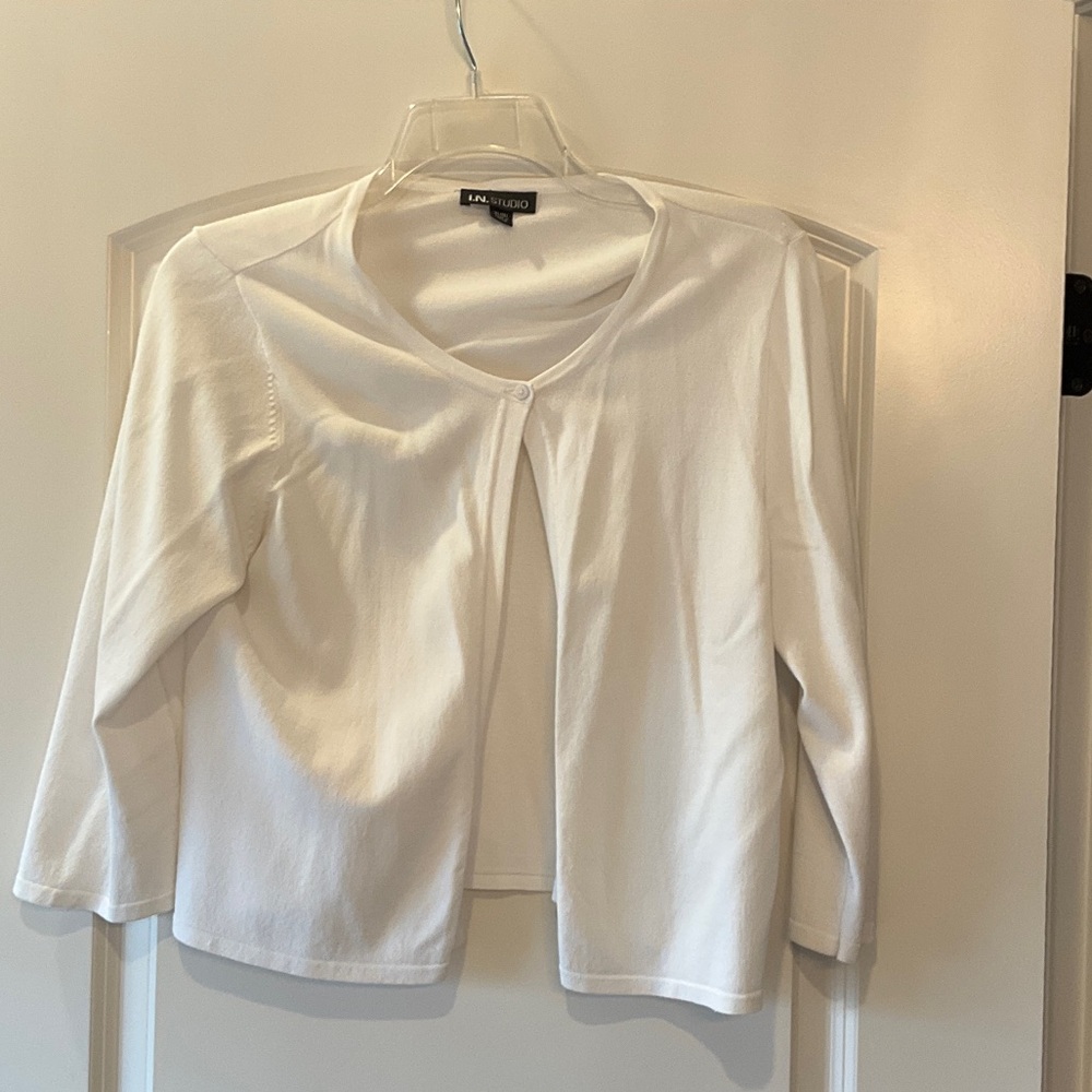 I.N. Studio White Shrug